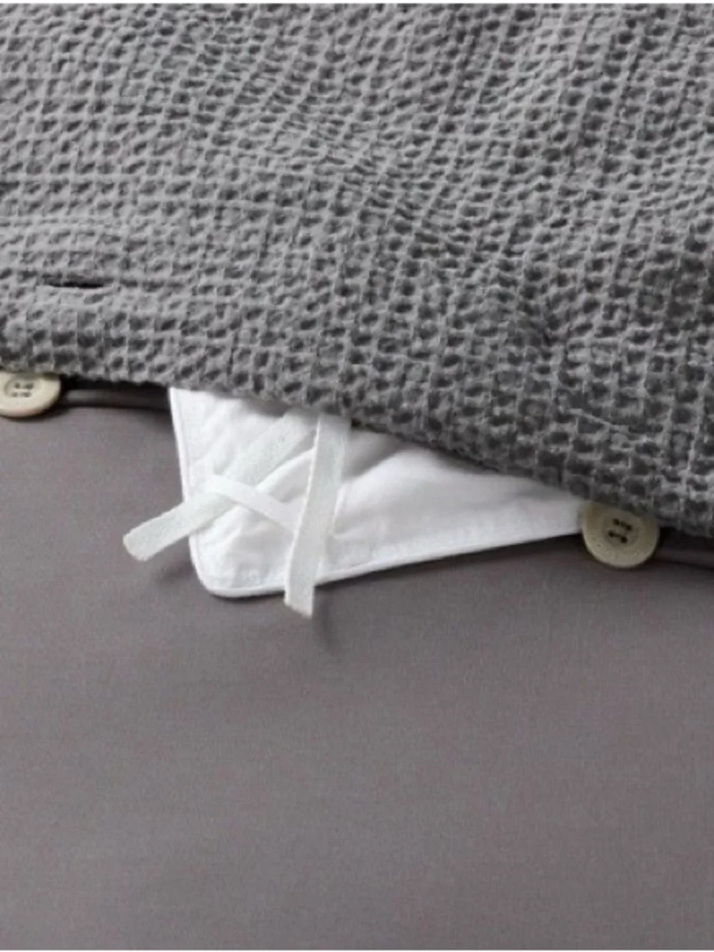 Threshold Queen Duvet Cover & 2 Shams